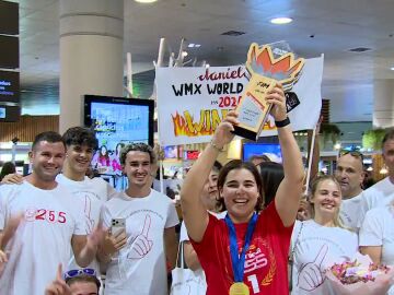 Daniela Guill&eacute;n, en su llegada a Espa&ntilde;a tras proclamarse campeona del mundo