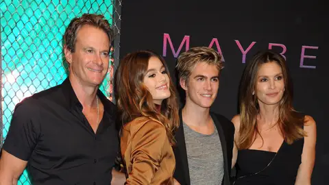 Rande Gerber, Kaia Gerber, Presley Gerber y Cindy Crawford Rande Gerber, Kaia Gerber, Presley Gerber y Cindy Crawford