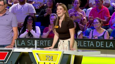 María enciende al público de La ruleta de la suerte para intentar alcanzar un Bote de más de 2.000 euros