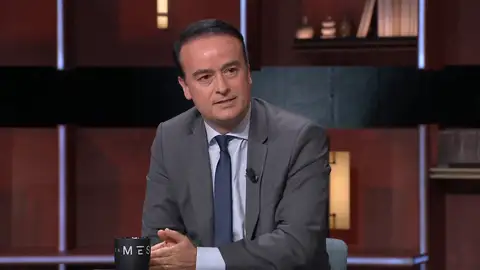 Iván Redondo acusa a Sánchez de hacer "flip-flopper" sobre los fallos de Marruecos en Ceuta Iván Redondo acusa a Sánchez de hacer "flip-flopper" sobre los fallos de Marruecos en Ceuta