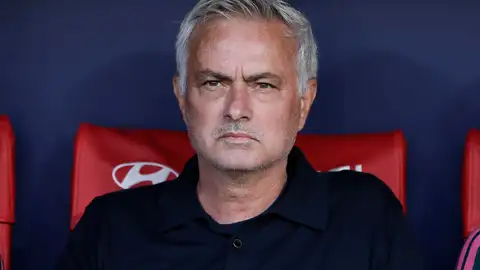 Mourinho, en el banquillo del Real Madrid Mourinho, en el banquillo del Real Madrid