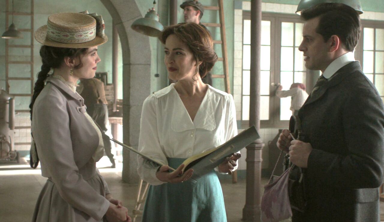 In&eacute;s monta una conservera y Catalina le da la clave de su nombre: La Deslumbrante
