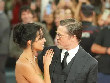 Brad Pitt con su novia Ines de Ramon en el Festival de San Sebastián Brad Pitt con su novia Ines de Ramon en el Festival de San Sebastián
