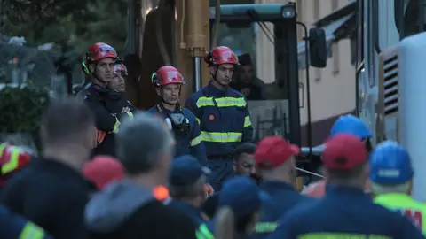 Al menos seis muertos tras una fuerte explosión en un edificio del casco antiguo de Atenas Al menos seis muertos tras una fuerte explosión en un edificio del casco antiguo de Atenas