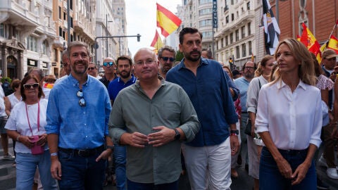 El secretario general del PP, Miguel Tellado, durante una manifestaci&oacute;n para expresar apoyo a Ceuta y exigir la celebraci&oacute;n de elecciones generales, a 26 de septiembre de 2026