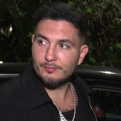 Omar Montes con la prensa