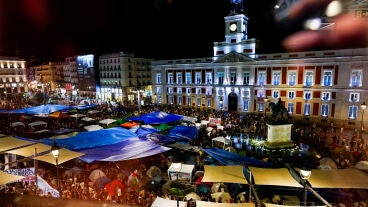 Cientos de acampados en la Puerta del Sol 