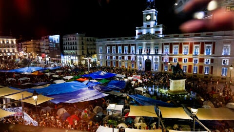 Cientos de acampados en la Puerta del Sol 