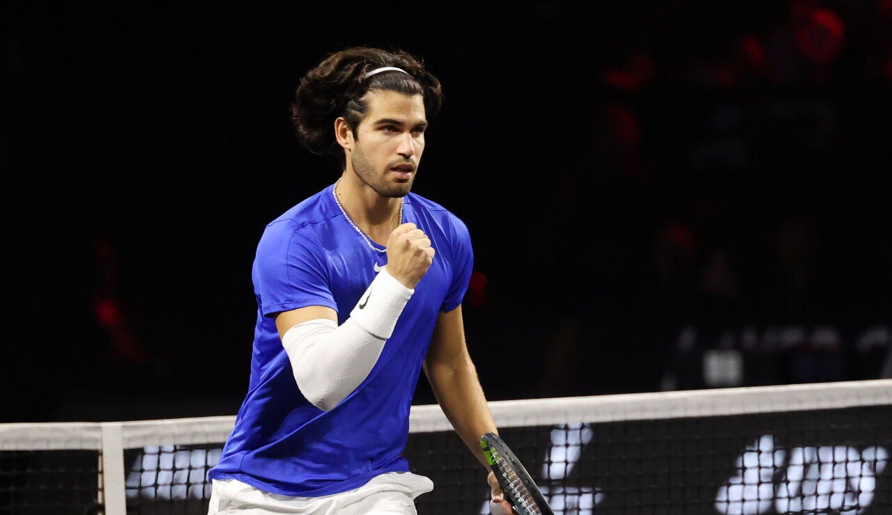 Carlos Alcaraz celebra un punto en Londres durante la Laver Cup