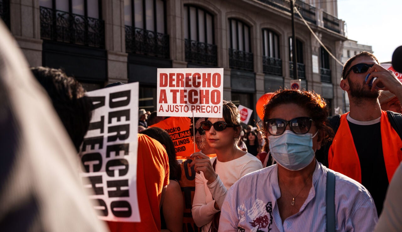Manifestaci&oacute;n en repulsa por el desahucio de Maricarmen Abascal (Madrid)