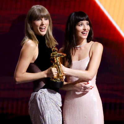 Taylor Swift y Dakota Johnson