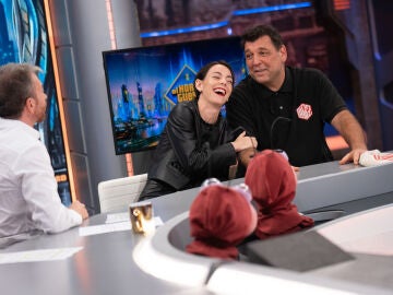La brillante trampa de Vicky Luengo a Hovik Keuchkerian con una ensaladilla rusa para sorprenderle por su cumplea&ntilde;os
