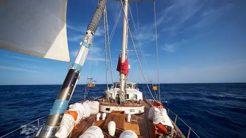 Imagen de archivo del barco 'Astral' de la ONG Open Arms en el Mar Mediterráneo en las inmediaciones de Lampedusa (Italia). Imagen de archivo del barco 'Astral' de la ONG Open Arms en el Mar Mediterráneo en las inmediaciones de Lampedusa (Italia).