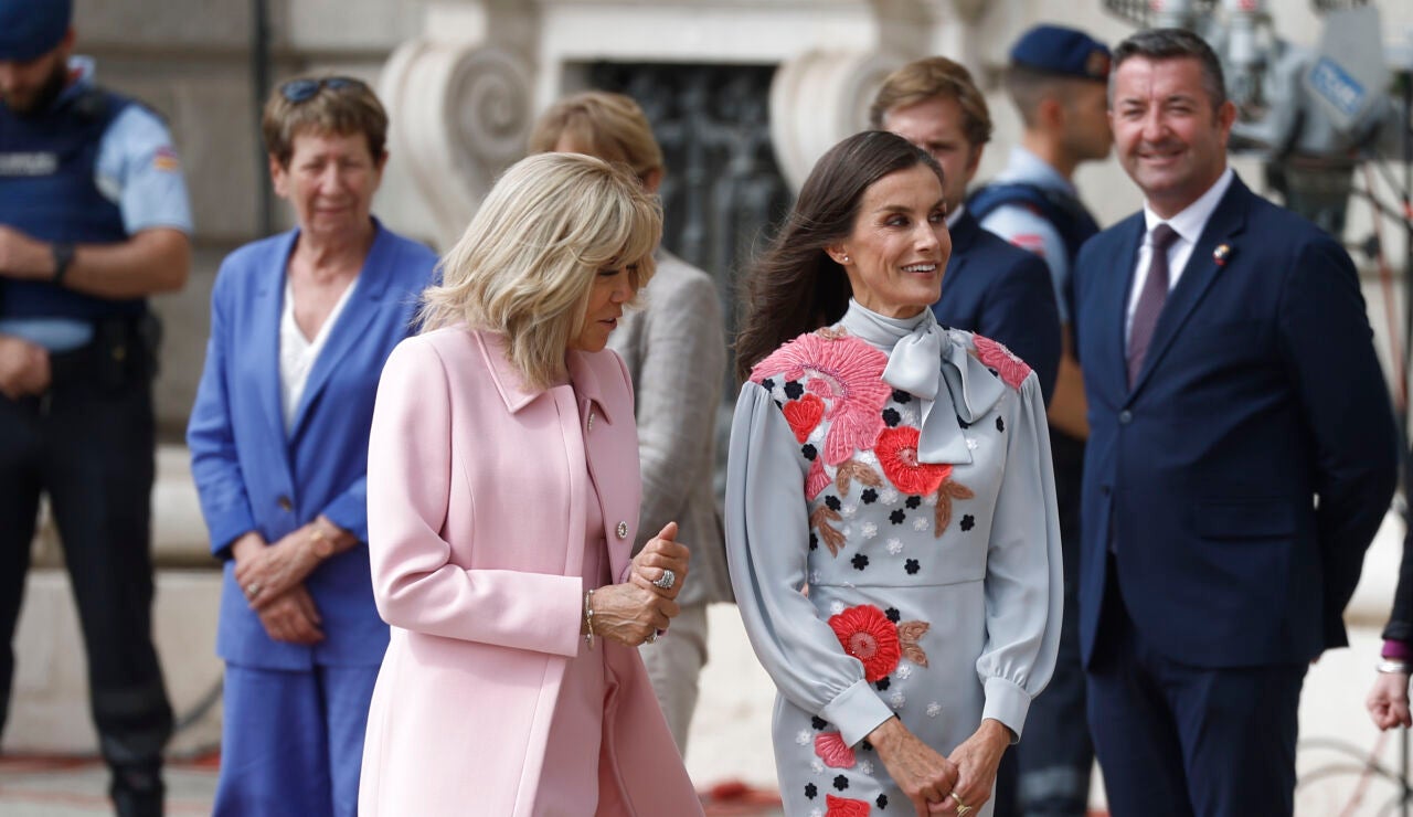 La reina Letizia y Brigitte Macron