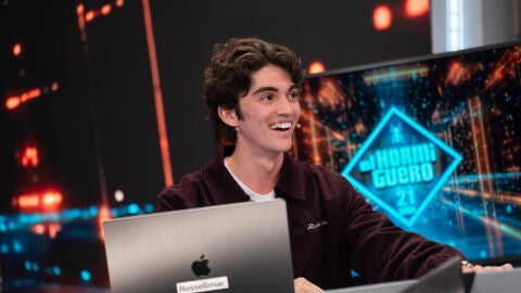David Bisbal convertido en dibujo animado y un truco para ahorrar en la factura de la luz: la doble sorpresa de Anas Andalouss