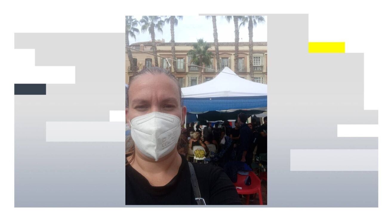 Elvira, desahuciada y enferma, sobrevive en un trastero de dos metros por dos