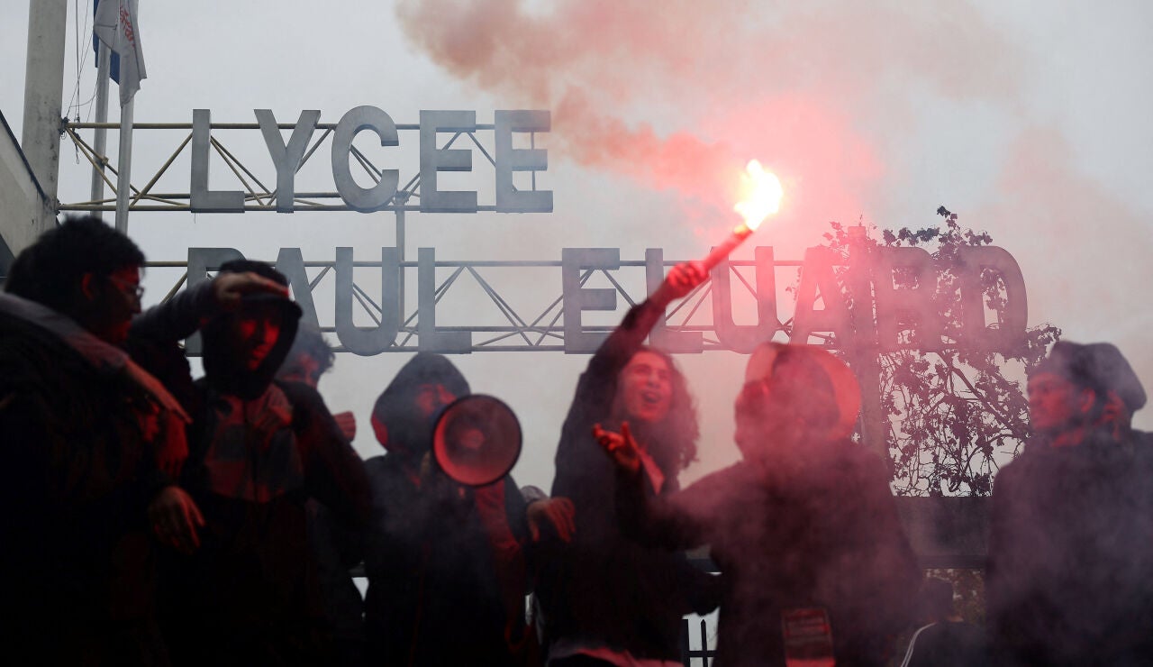 M&aacute;s de 400 detenidos en Francia durante las protestas estudiantiles