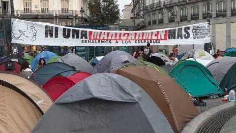 Imagen de la acampada en la Puerta del Sol