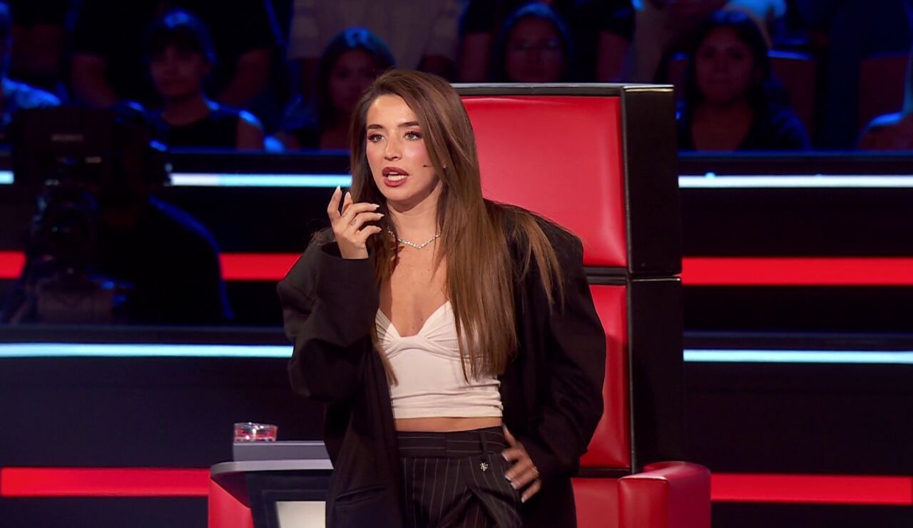 Lola &Iacute;ndigo pulsa sin querer y disfruta del talento de Elena: &ldquo;Eres una artista que hay que verla&rdquo;