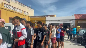 Sira Rego mantiene un encuentro con entidades del barrio El Príncipe (Ceuta) Sira Rego mantiene un encuentro con entidades del barrio El Príncipe (Ceuta)