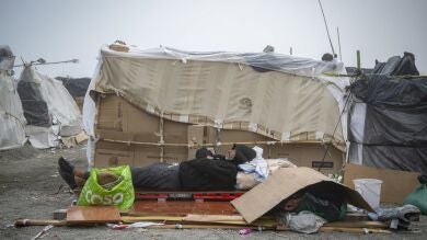 Más de 600 migrantes vuelven a Marruecos mientras se mantiene la presencia policial en el Trampolín