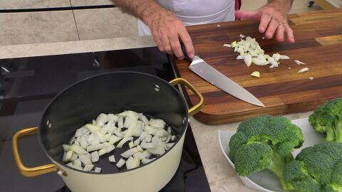 Pocha muy bien las verduras