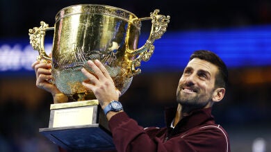 Novak Djokovic conquista en Pekín el título 102 de su carrera