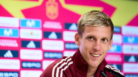 Dani Olmo en rueda de prensa antes del Croacia-Espa&ntilde;a