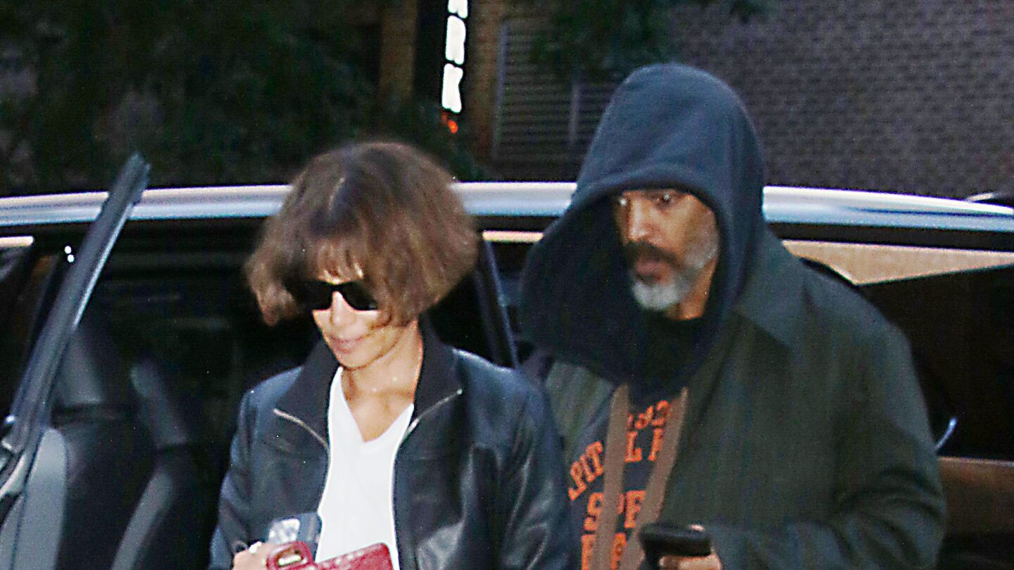 Halle Berry con su pareja Van Hunt