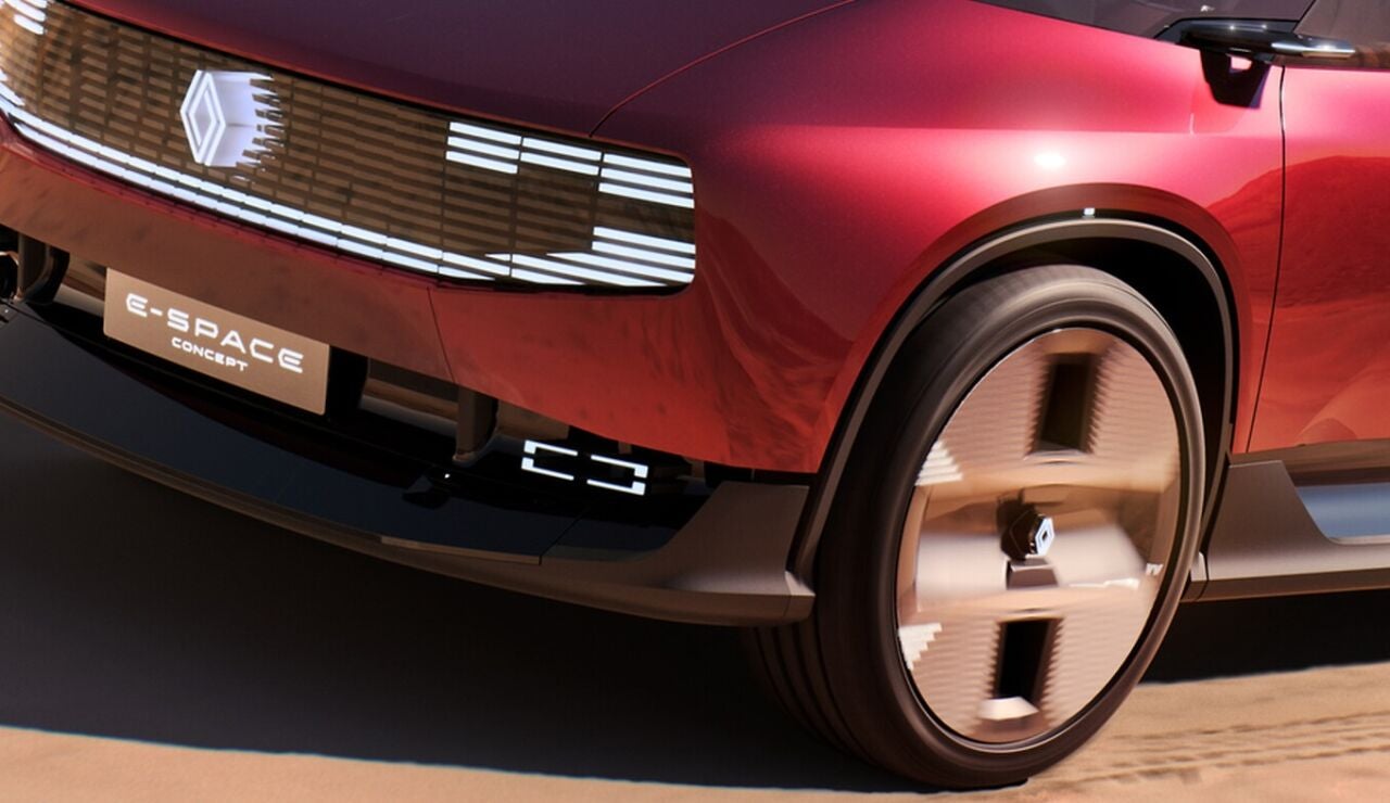 Las modas pasadas siempre vuelven, y Renault acaba de resucitar los monovol&uacute;menes, con un nuevo el&eacute;ctrico de 6 plazas