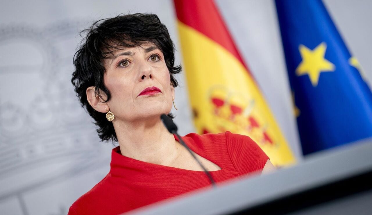 Elma Saiz elude responder si Bego&ntilde;a G&oacute;mez ir&aacute; en las listas del PSOE: "Ni confirmo ni desmiento, no me corresponde"
