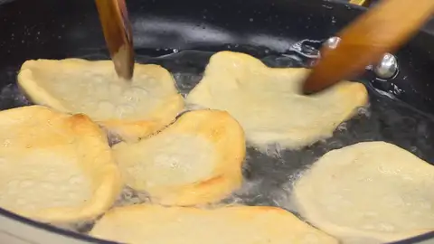 Incorpora las tortitas y friélas poco a poco Incorpora las tortitas y friélas poco a poco