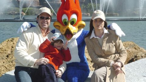 Chábeli Iglesias y Christian Altaba junto a su hijo Alejandro
