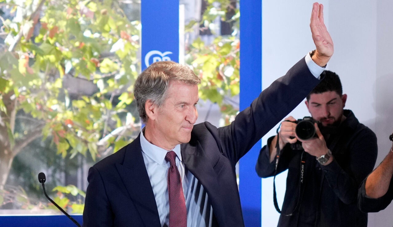 El l&iacute;der del PP, Alberto N&uacute;&ntilde;ez Feij&oacute;o, en la sede de G&eacute;nova
