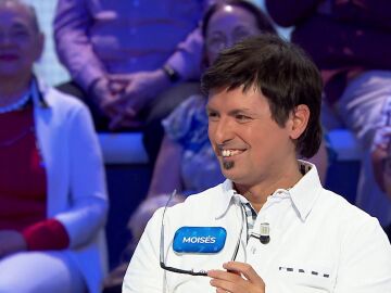 &iexcl;Sin gafas! El curioso parecido de Mois&eacute;s con un personaje de Oliver y Benji