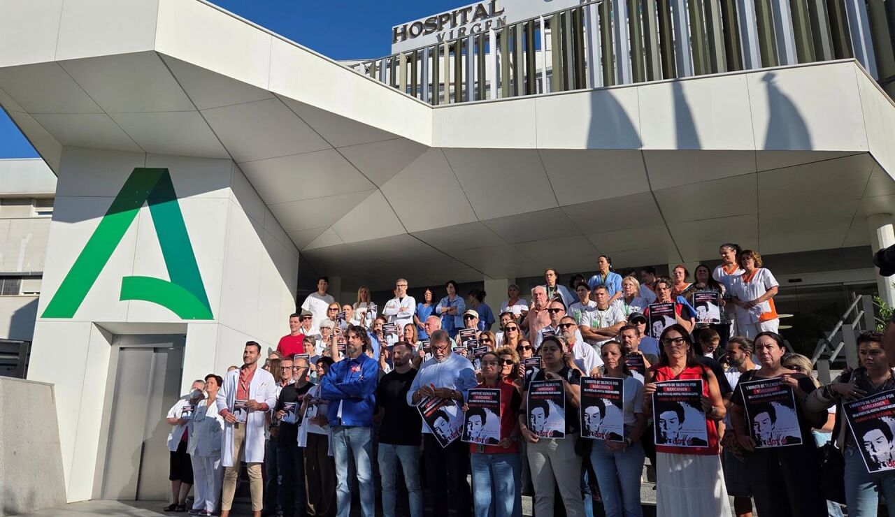 CCOO, UGT y el Sindicato de Inquilinas guardan un minuto de silencio por Maricarmen en los centros de trabajo