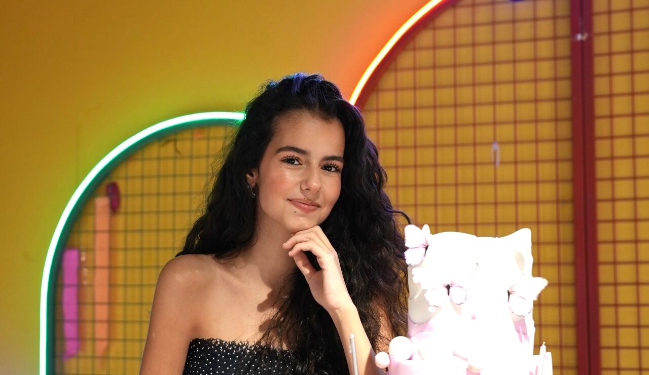 Mina Akdin, actriz de El secreto