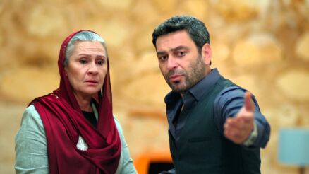 Cihan no permite que Sadakat siga presionando a Alya