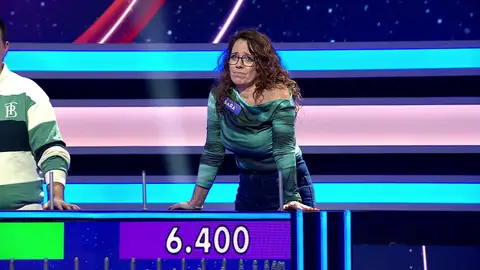 Sara en La ruleta de la suerte noche Sara en La ruleta de la suerte noche
