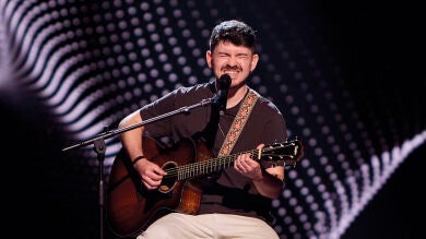 Ismael canta ‘Clima Tropical’ de Dani Fernández en La Voz: “Tensión hasta el final” 