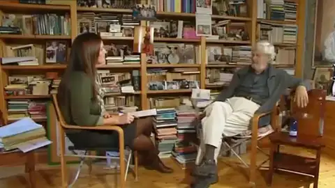 Xosé Manuel Beiras entrevistado por Antena 3 Noticias en noviembre del 2012 Muere Xosé Manuel Beiras, el músico frustrado detrás del enfant terrible de la política gallega