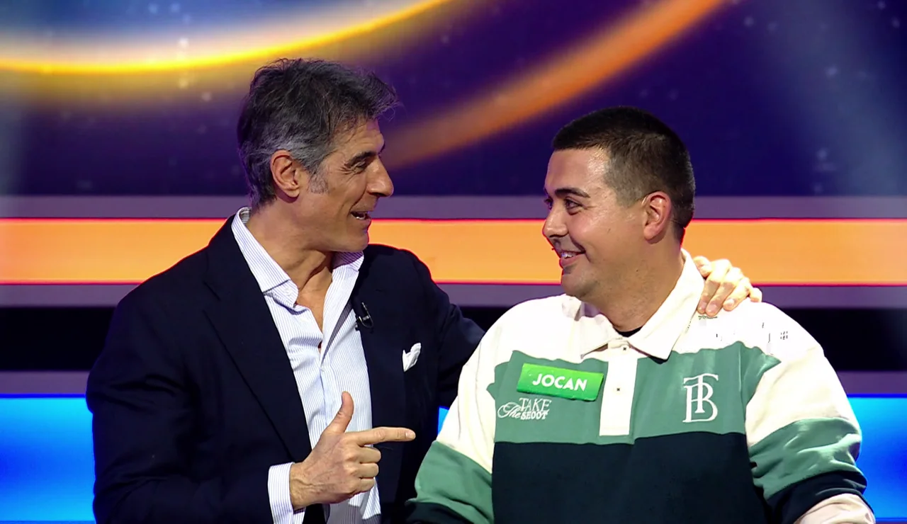 Jorge Fernández y Jocan en La ruleta de la suerte noche