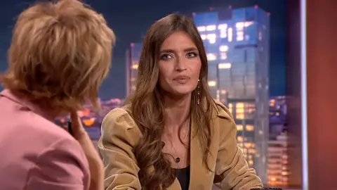 Sara Carbonero revela cómo la prensa condicionó su vida: "La invasión comienza en el momento en el que pierdes tu libertad" Sara Carbonero revela cómo la prensa condicionó su vida: "La invasión comienza en el momento en el que pierdes tu libertad"