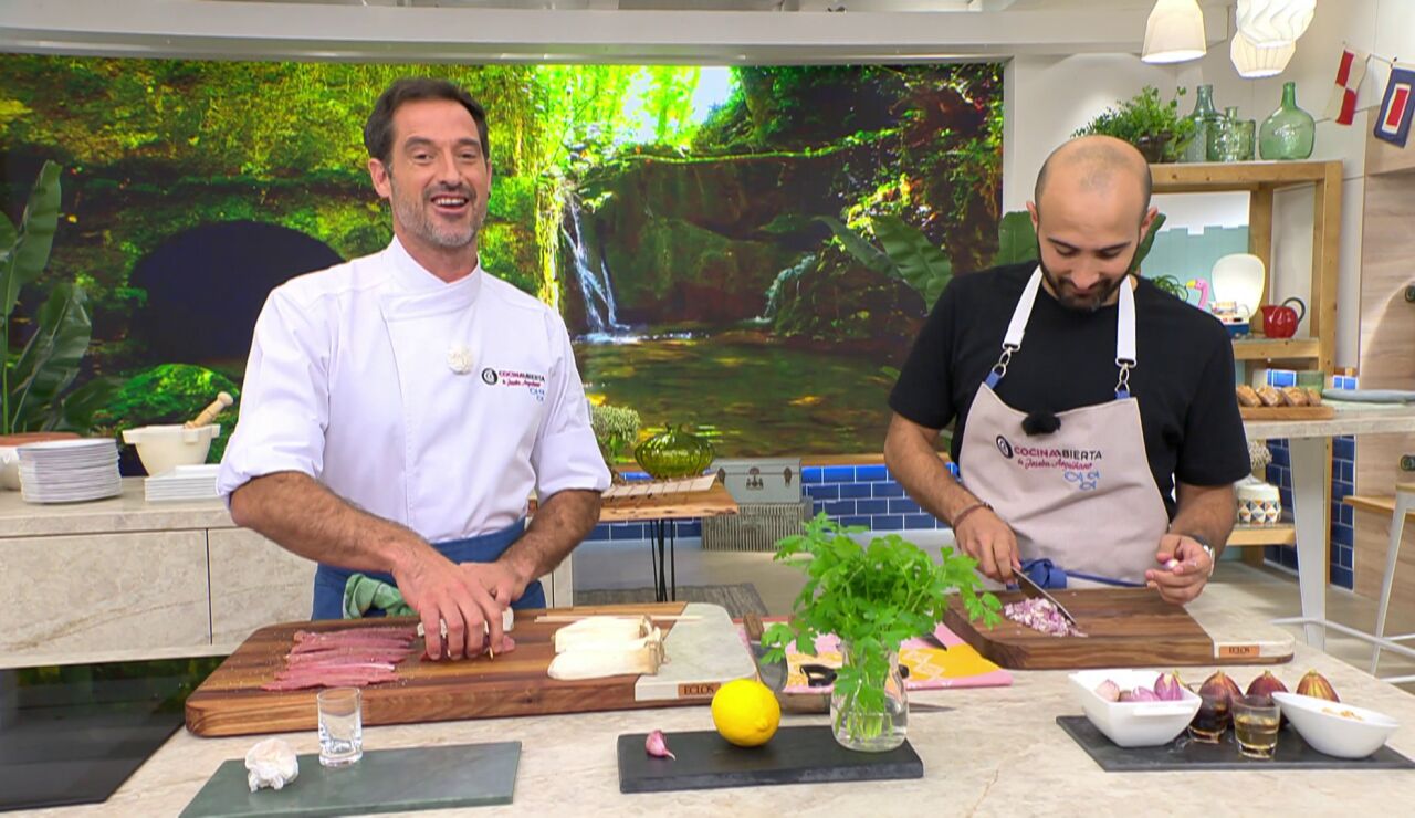 El truco de Joseba Argui&ntilde;ano con las brochetas: el motivo por el que usa dos palos en lugar de uno