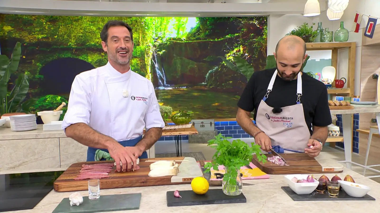 El truco de Joseba Arguiñano con las brochetas: el motivo por el que usa dos palos en lugar de uno