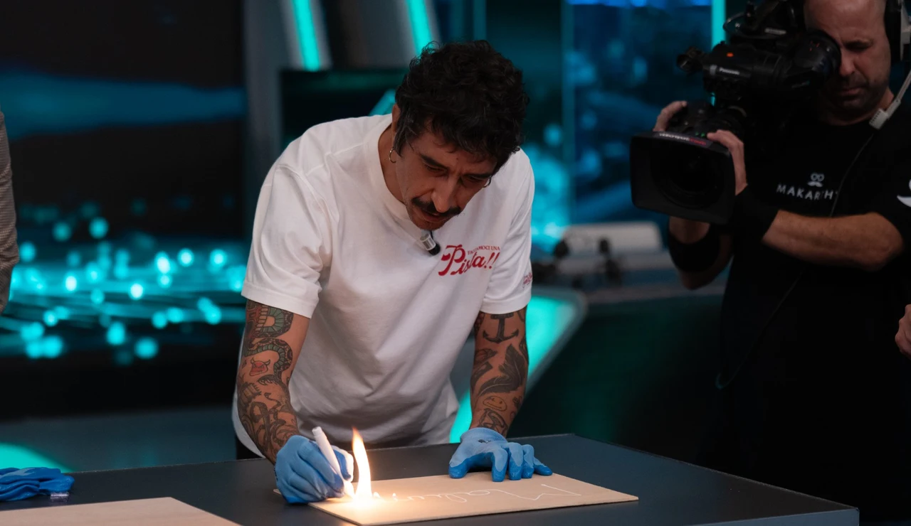 El autógrafo más ardiente de Maluma: Marron revoluciona El Hormiguero con su experimento