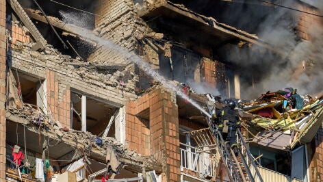 Una imagen de un edifico atacado por Rusia en Kharkiv
