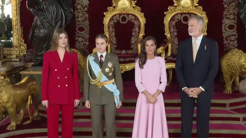 Los Reyes, la princesa e infanta ofrecen una recepción real Antena 3 Noticias