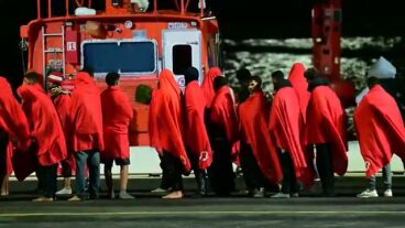 Migrantes llegados en patera a Canarias
