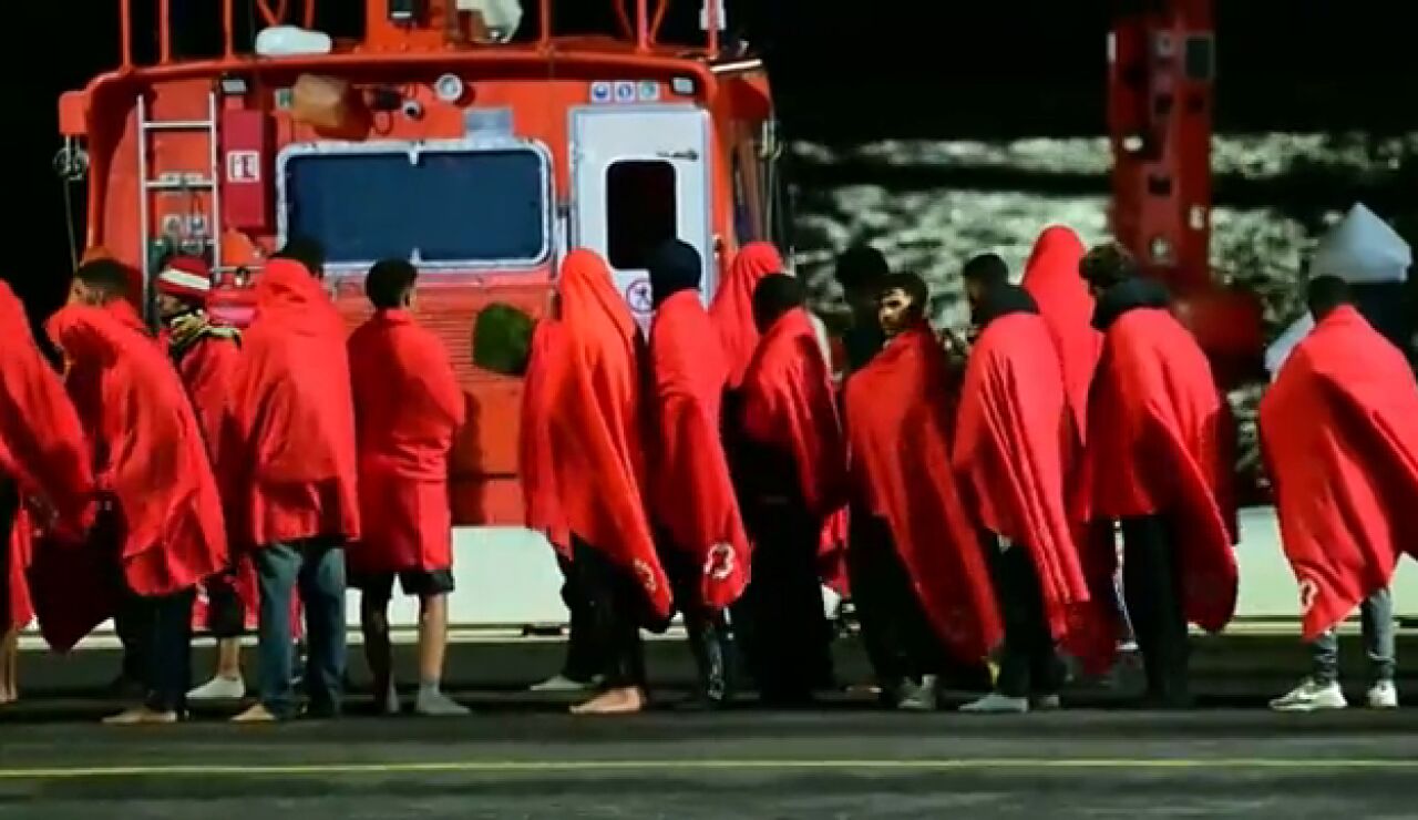 Migrantes llegados en patera a Canarias
